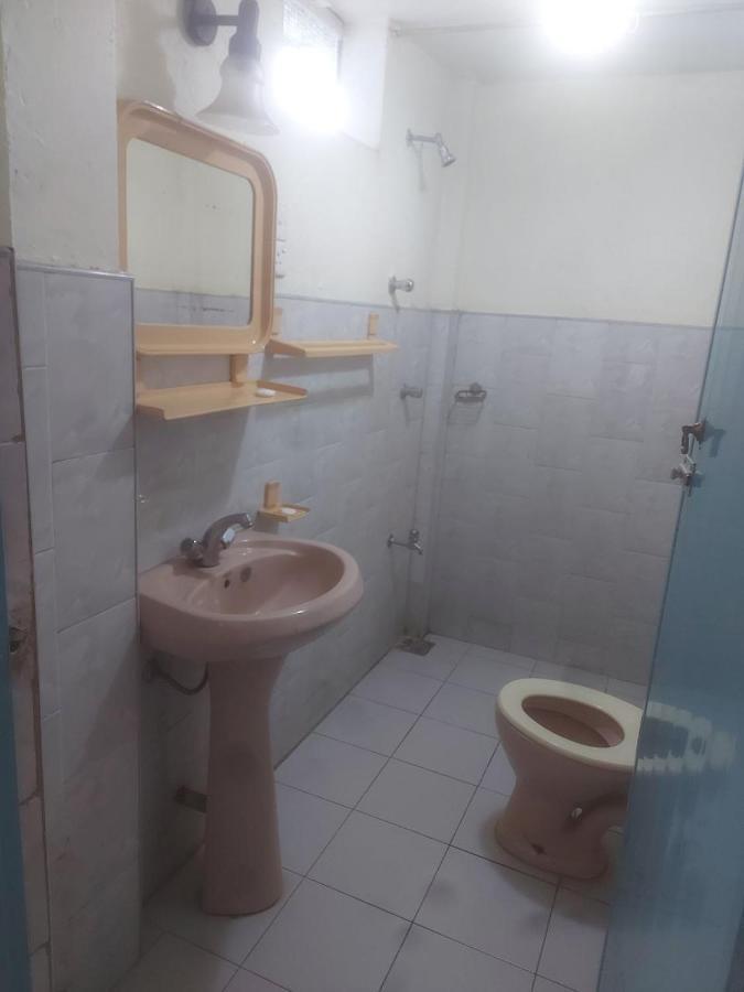 Hotel Shalini Anuradhapura Ngoại thất bức ảnh