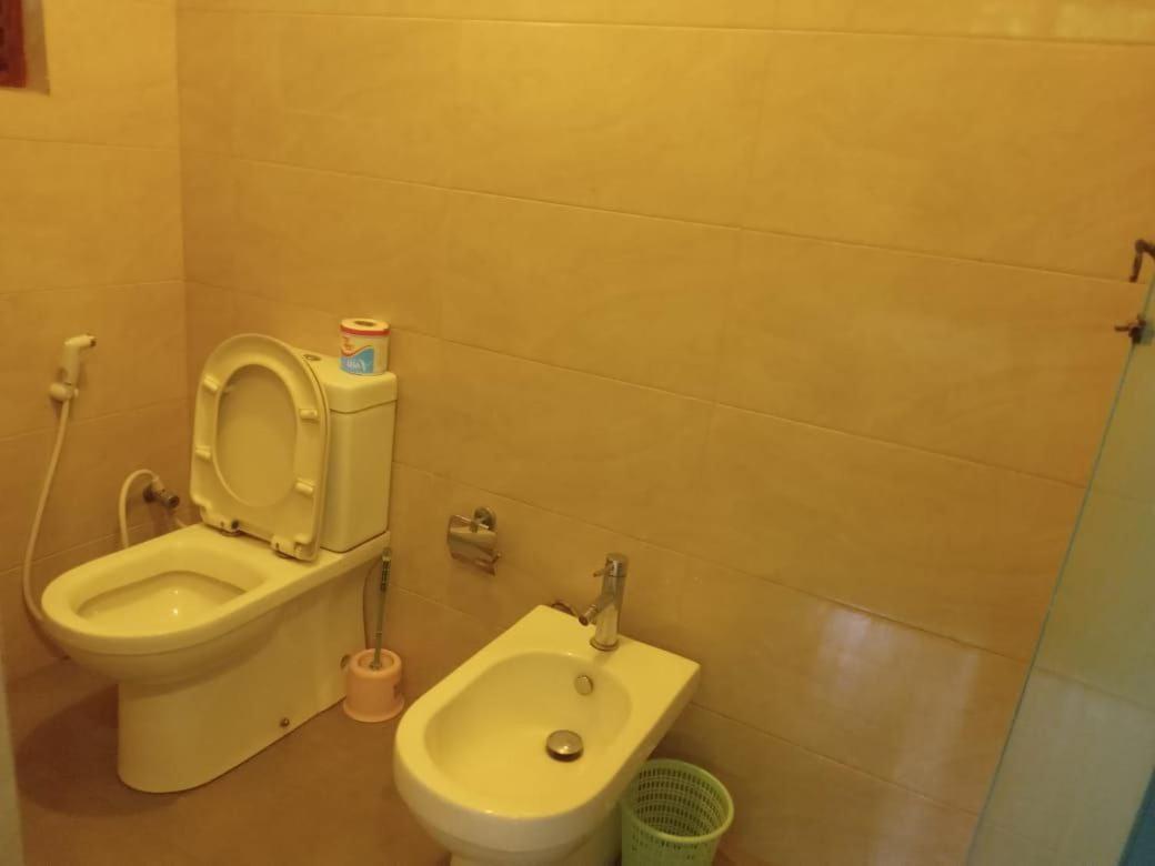 Hotel Shalini Anuradhapura Ngoại thất bức ảnh