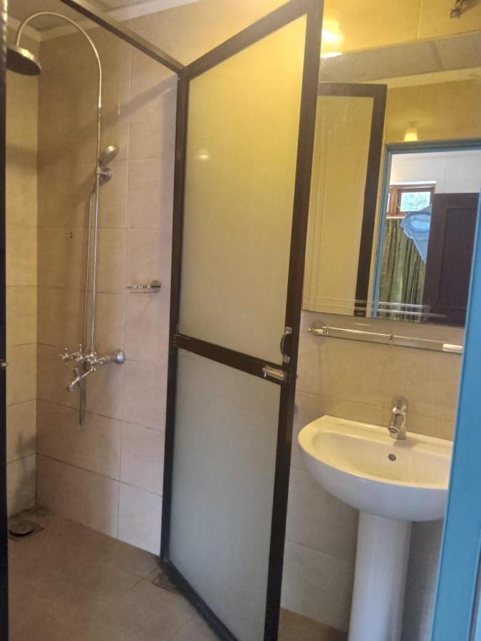 Hotel Shalini Anuradhapura Ngoại thất bức ảnh